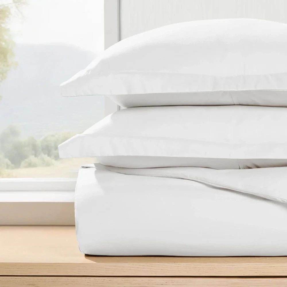 New Linens and Hutch 3-Piece King Essential Duvet Cover Set White Wrinkle Free